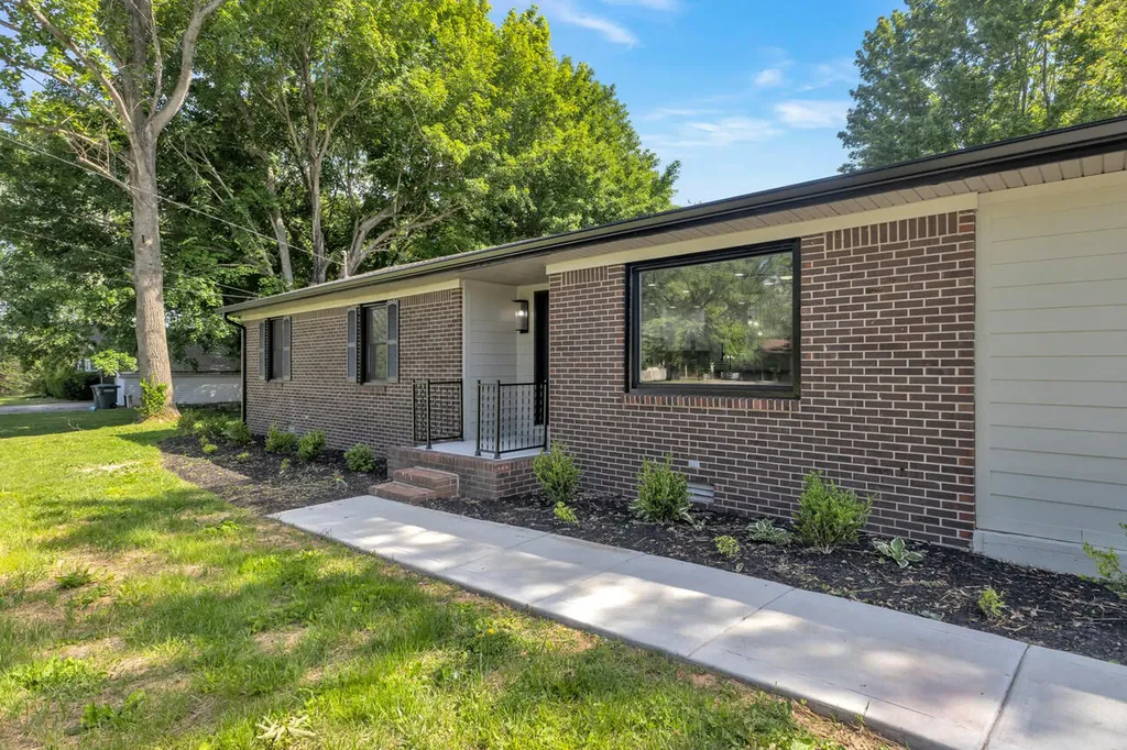 507 Millbrooke Drive Hopkinsville KY 42240
