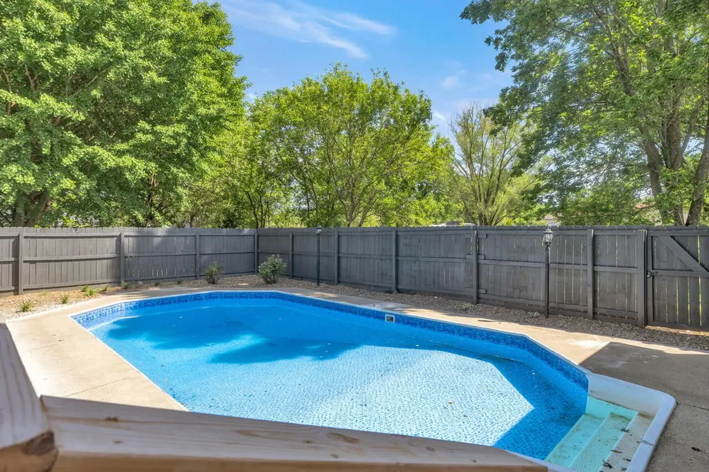 507 Millbrooke Drive Hopkinsville KY 42240