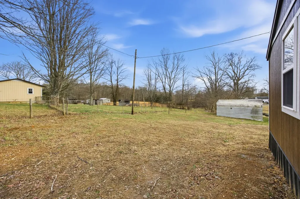 5434 Pine Ridge Road Winchester KY 40391
