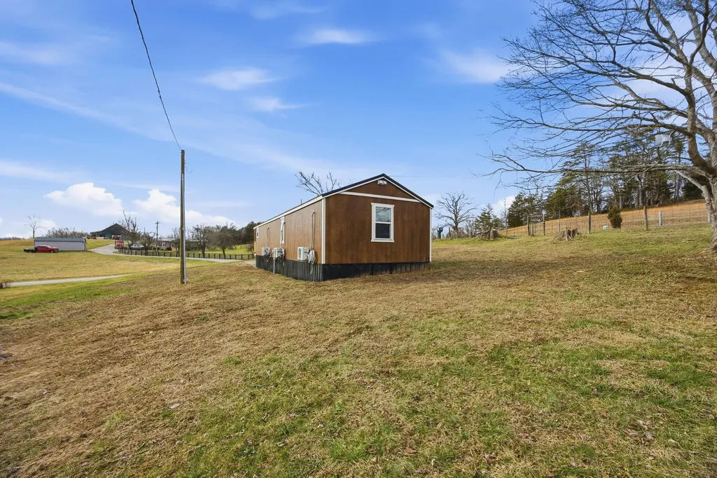 5434 Pine Ridge Road Winchester KY 40391