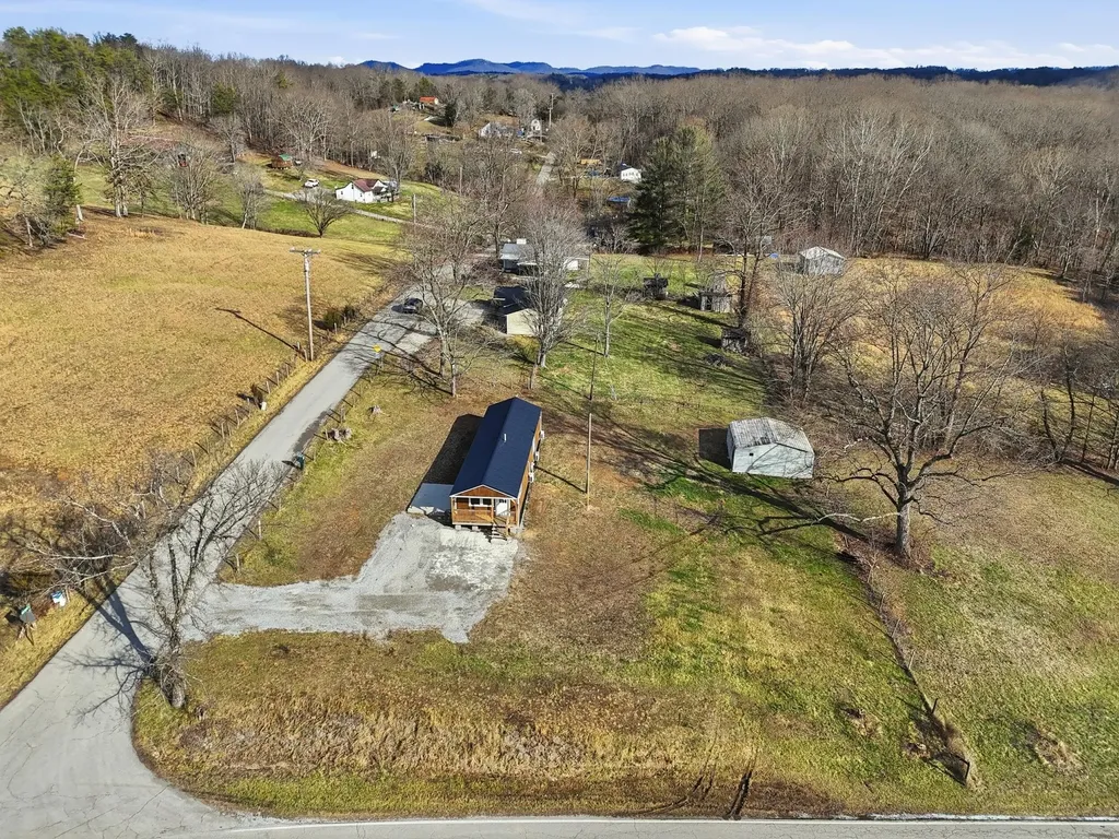 5434 Pine Ridge Road Winchester KY 40391