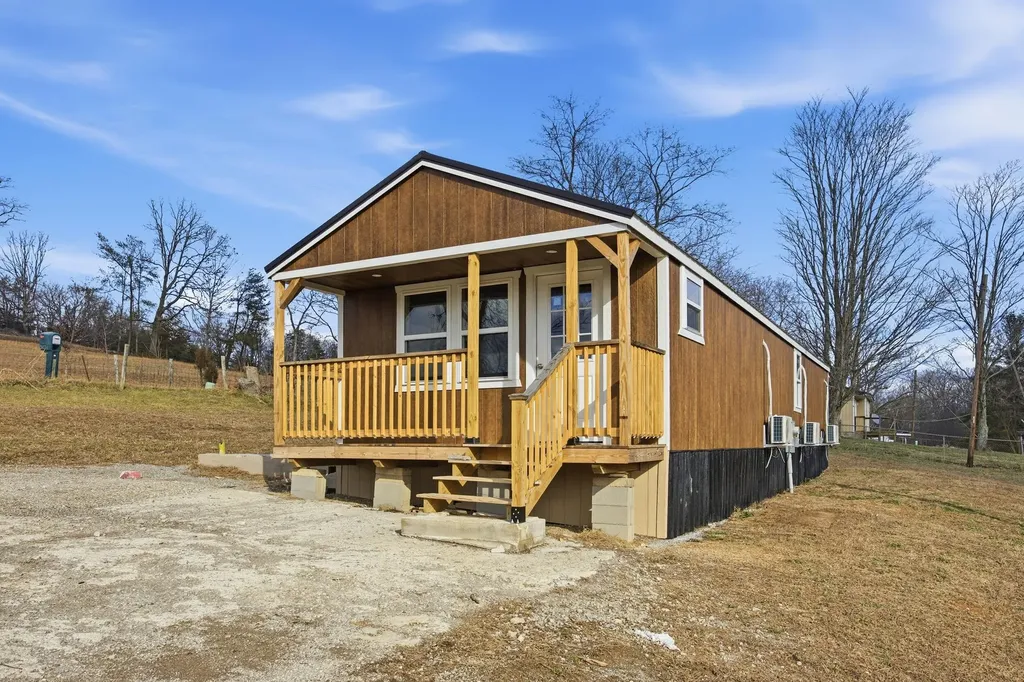 5434 Pine Ridge Road Winchester KY 40391