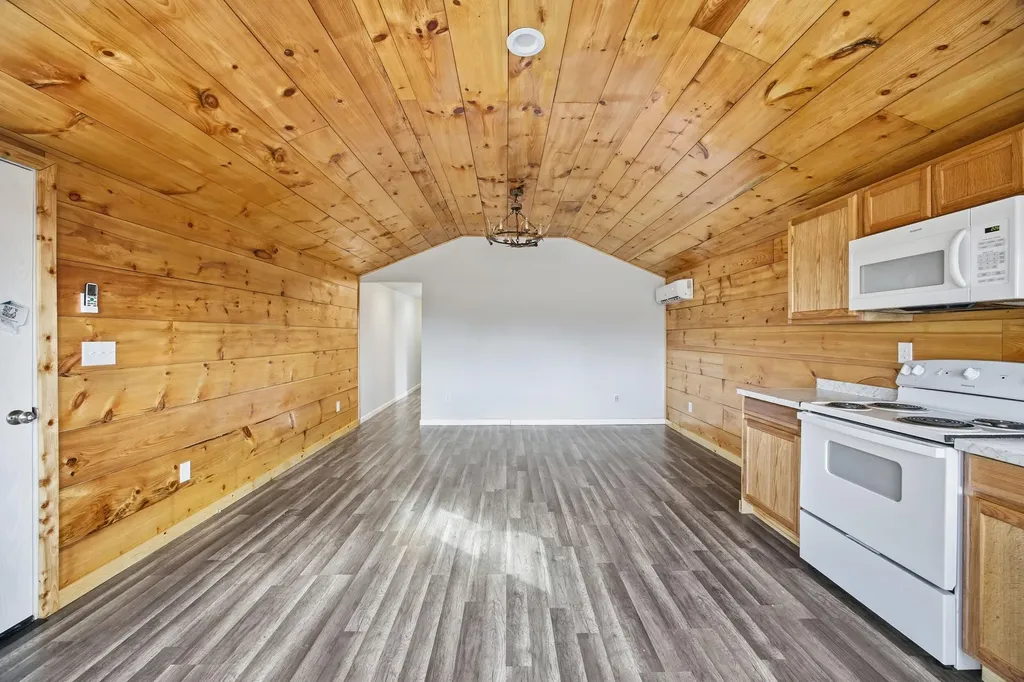 5434 Pine Ridge Road Winchester KY 40391