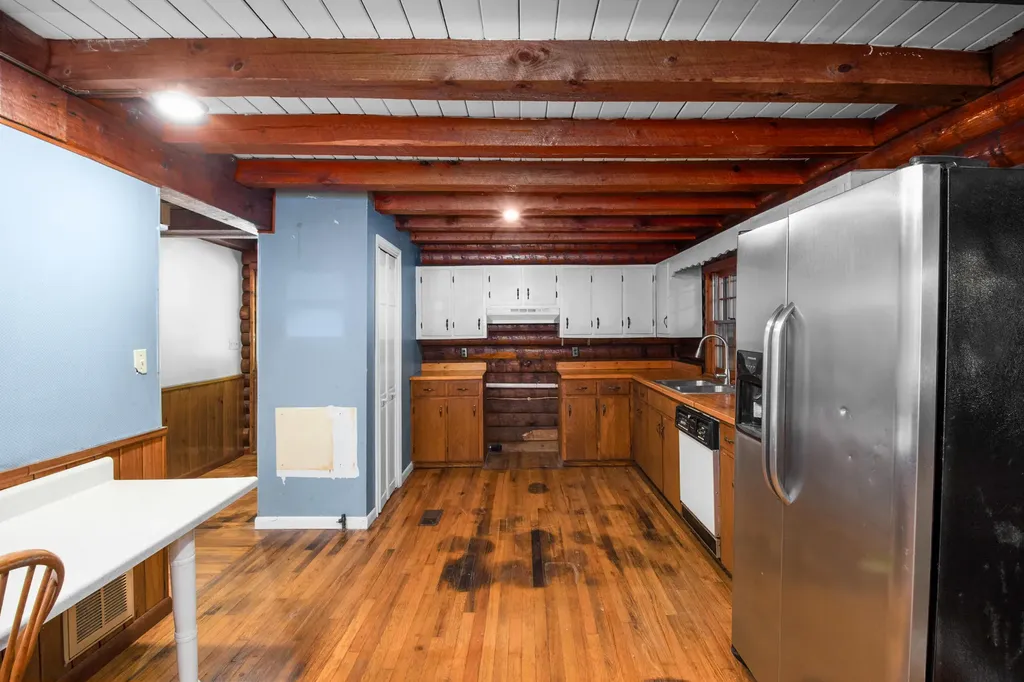 4497 Tom Cat Trail London KY 40741