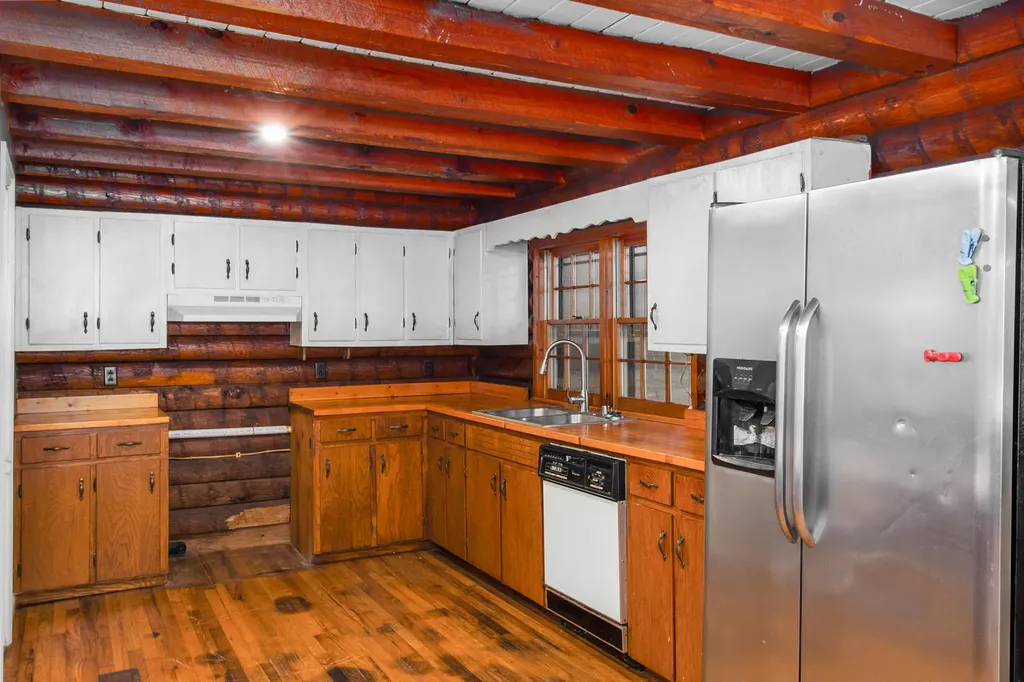 4497 Tom Cat Trail London KY 40741