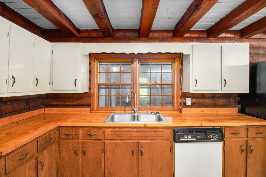 4497 Tom Cat Trail London KY 40741