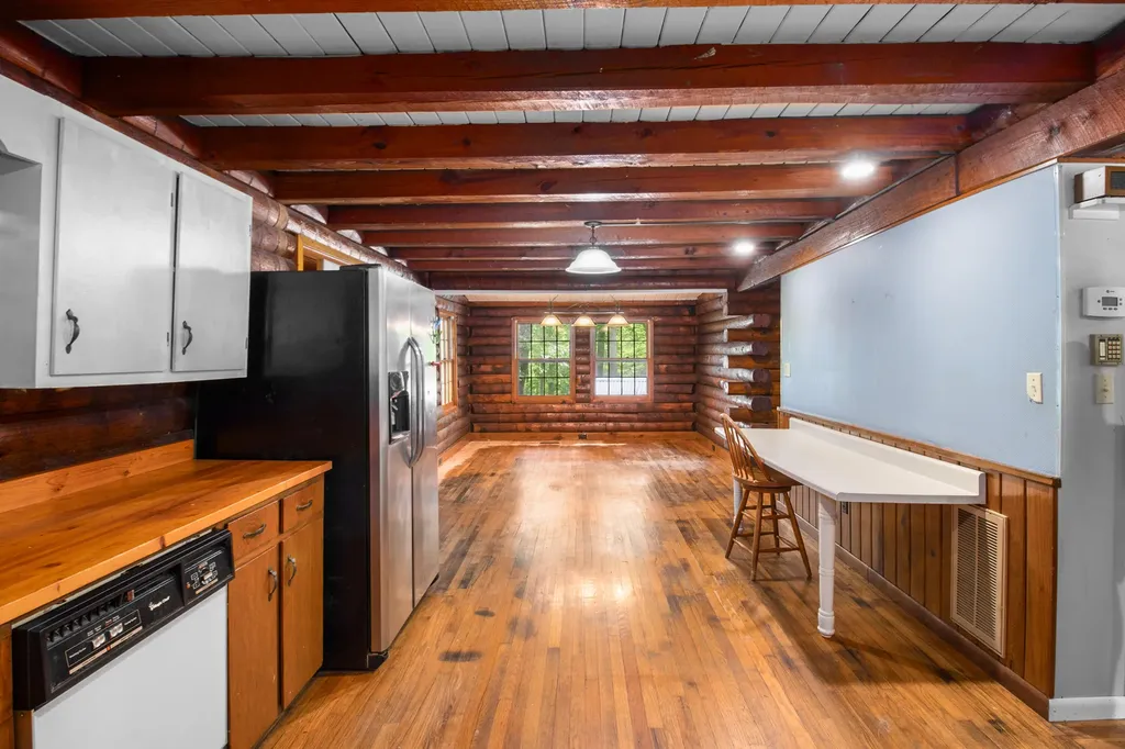 4497 Tom Cat Trail London KY 40741