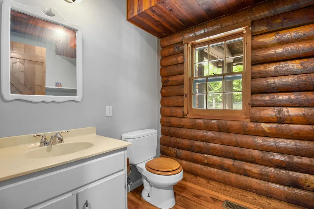4497 Tom Cat Trail London KY 40741