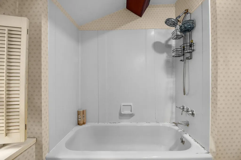 4497 Tom Cat Trail London KY 40741
