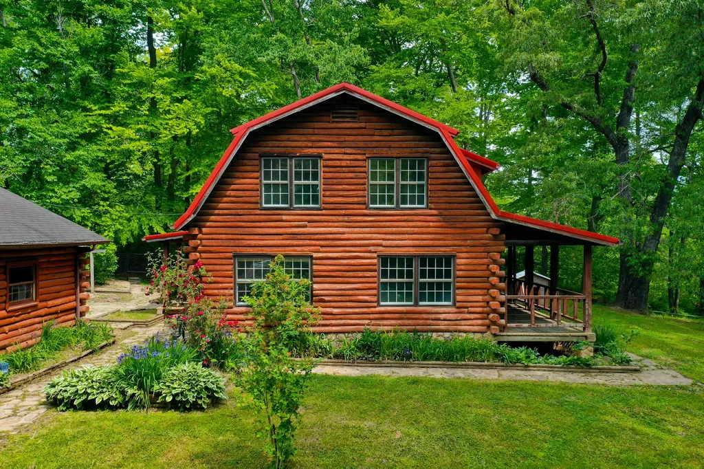 4497 Tom Cat Trail London KY 40741