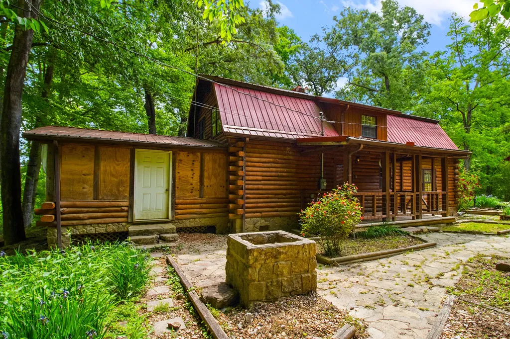 4497 Tom Cat Trail London KY 40741