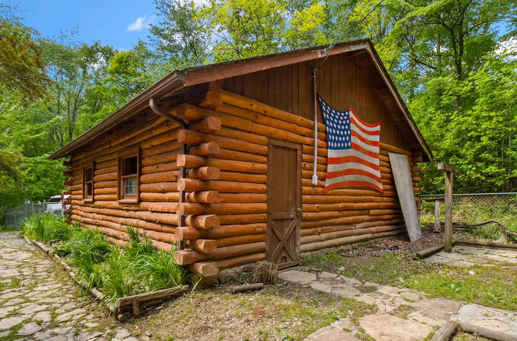 4497 Tom Cat Trail London KY 40741