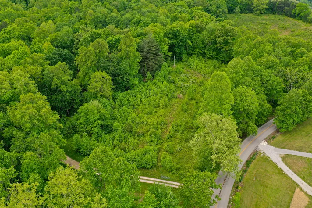 4497 Tom Cat Trail London KY 40741