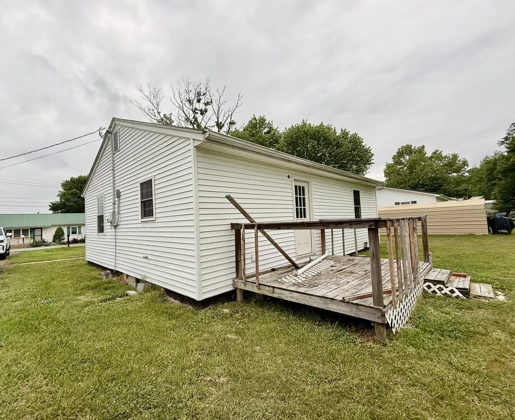 47 Holly Lane Crab Orchard KY 40419