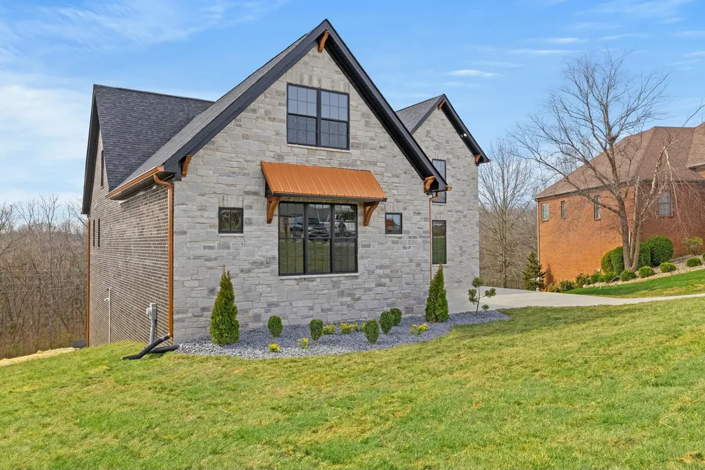 805 Brighton Court Richmond KY 40475