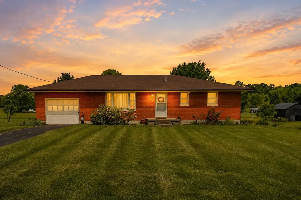54 Kelley Road Mckee KY 40447