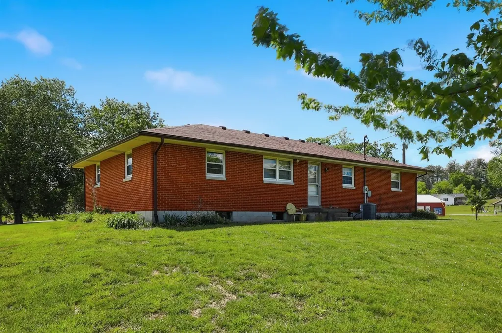 54 Kelley Road Mckee KY 40447