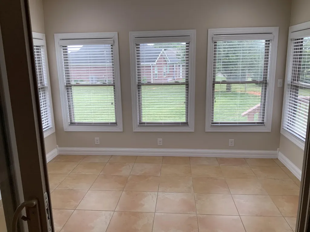 194 E Saddlebrook Drive Somerset KY 42503