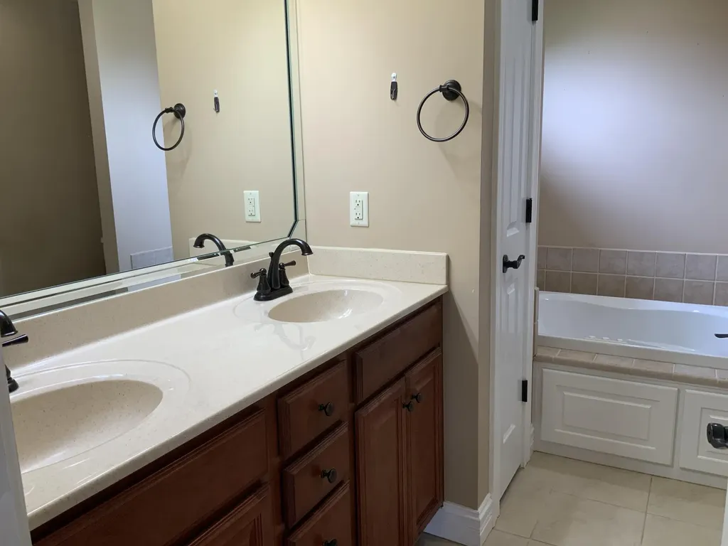 194 E Saddlebrook Drive Somerset KY 42503