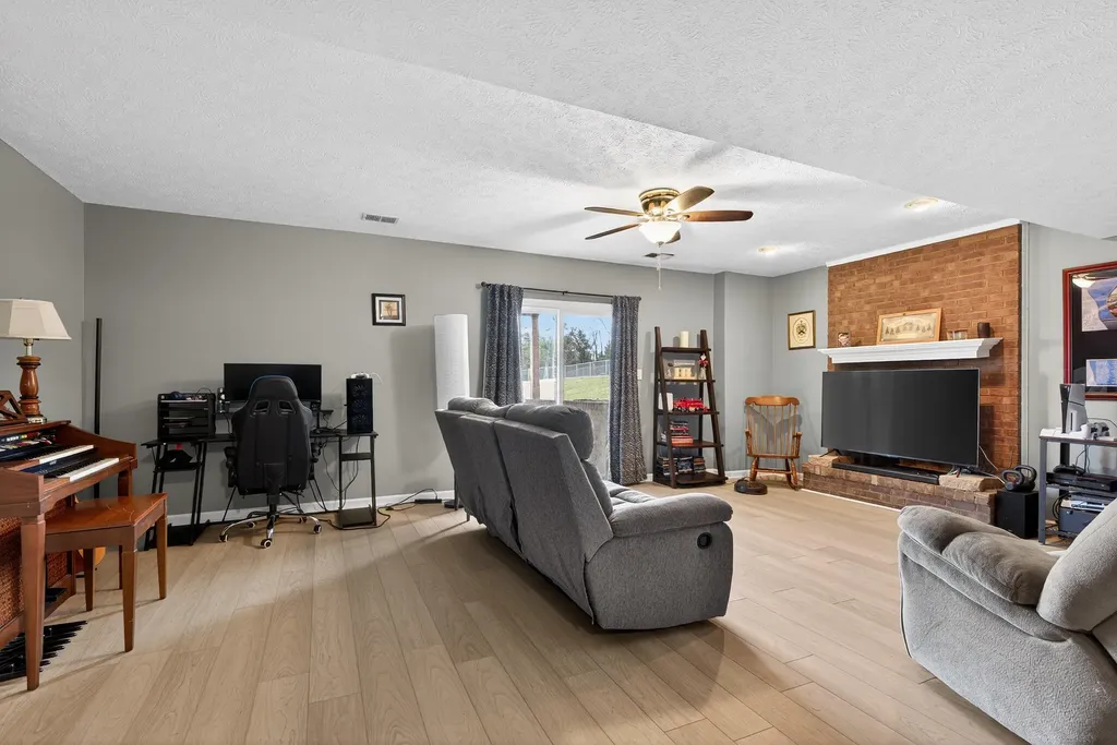 121 Mockingbird Hill Drive Richmond KY 40475