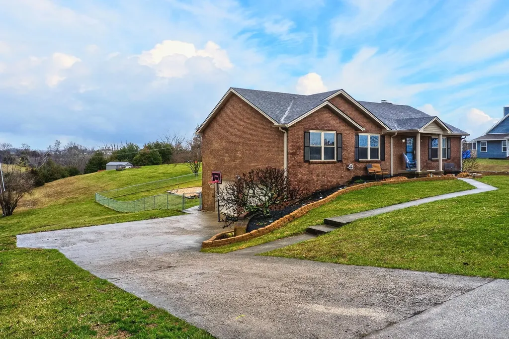 121 Mockingbird Hill Drive Richmond KY 40475