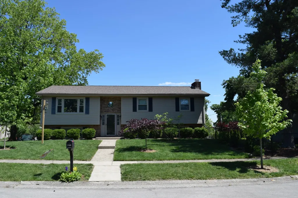 4564 Prince Albert Way Lexington KY 40515