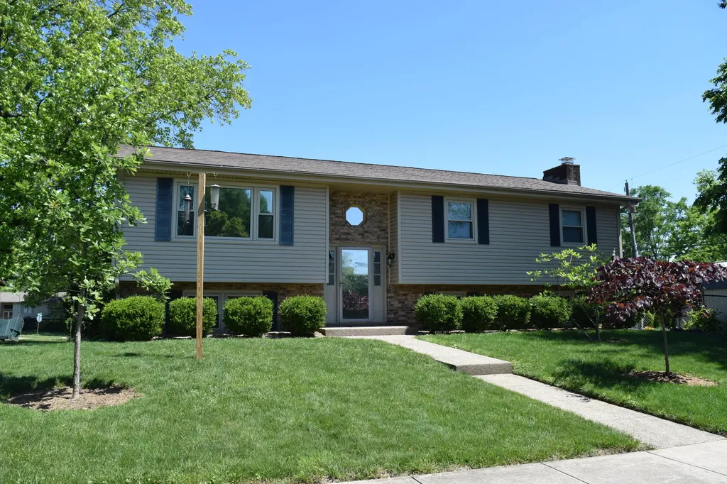4564 Prince Albert Way Lexington KY 40515