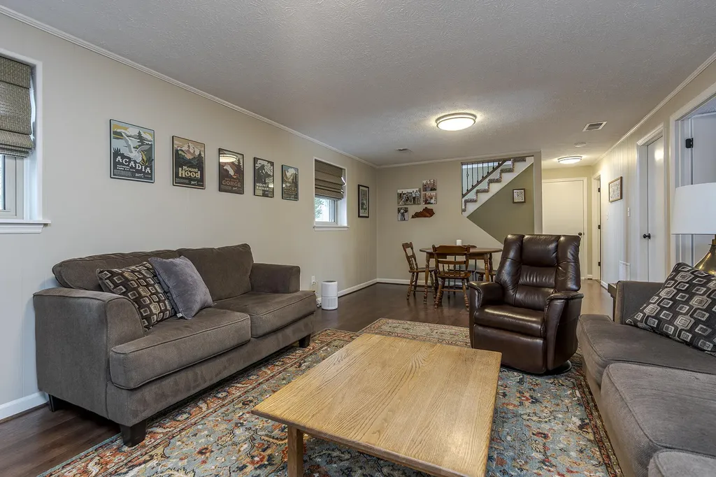 4564 Prince Albert Way Lexington KY 40515