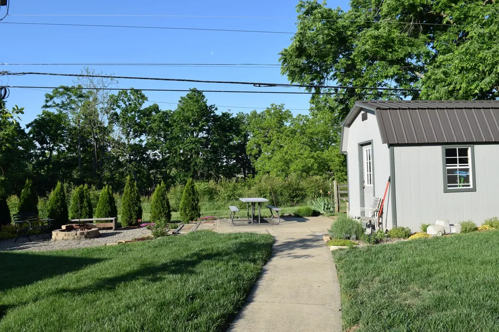 4564 Prince Albert Way Lexington KY 40515