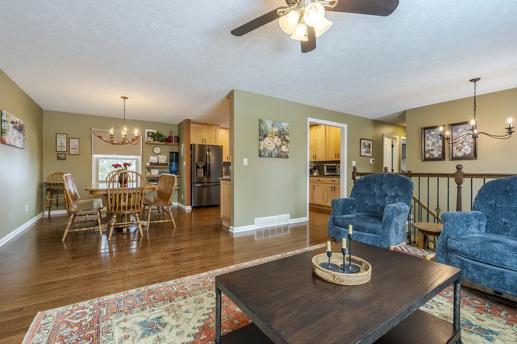 4564 Prince Albert Way Lexington KY 40515