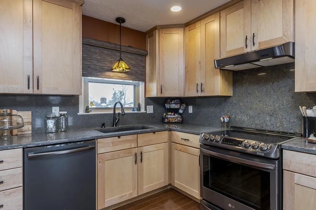 4564 Prince Albert Way Lexington KY 40515