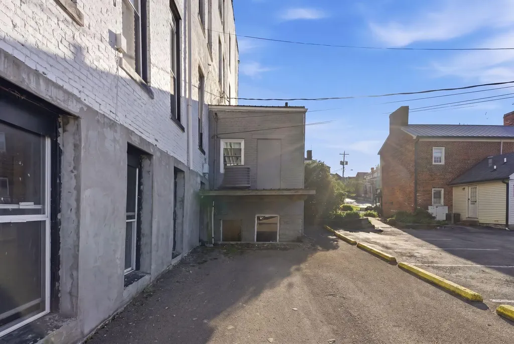 47 N Maysville Street Mt Sterling KY 40353