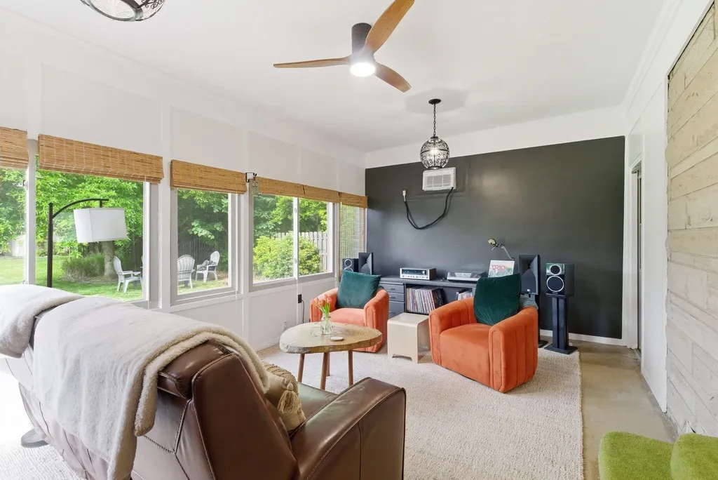 236 Greenbriar Road Lexington KY 40503