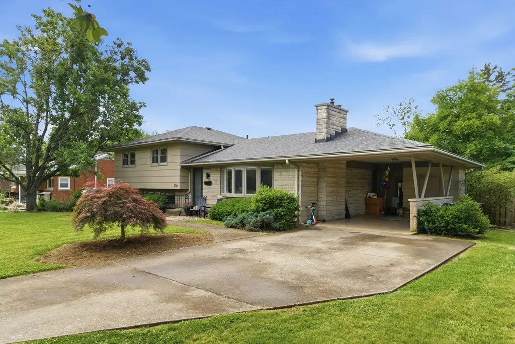236 Greenbriar Road Lexington KY 40503