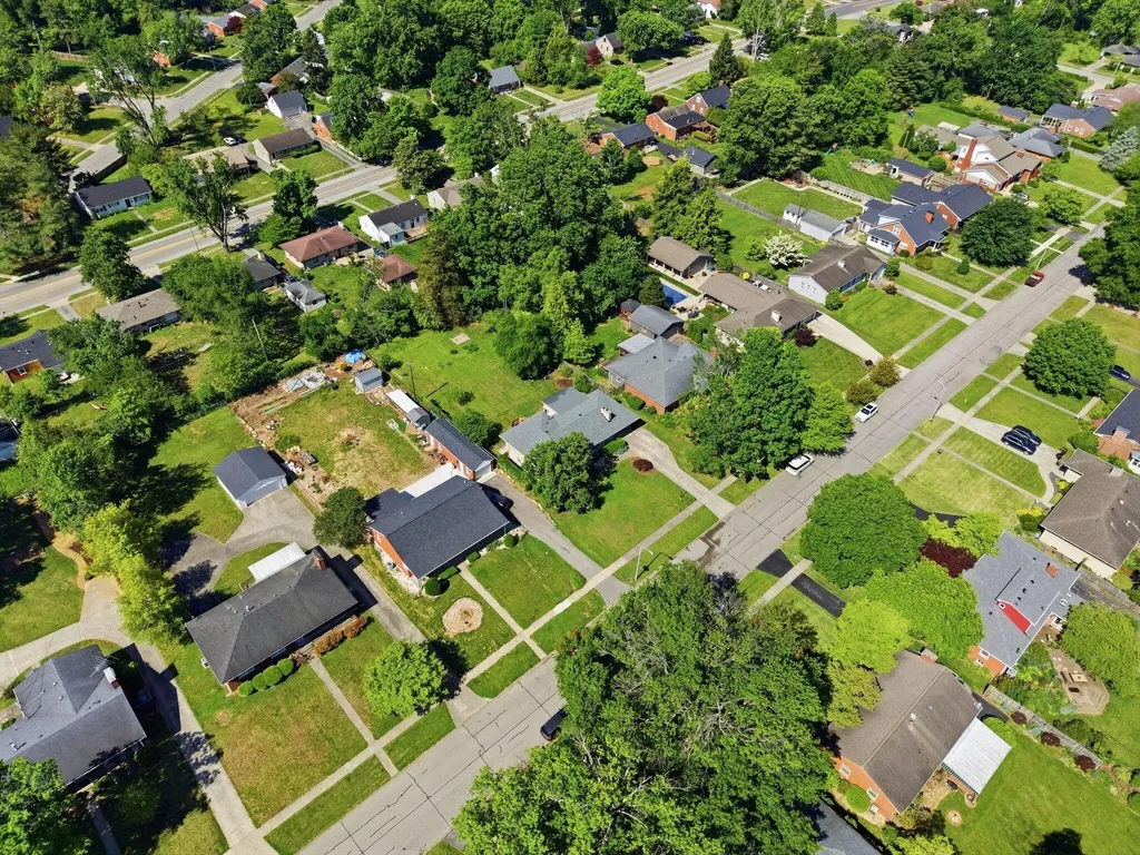 236 Greenbriar Road Lexington KY 40503