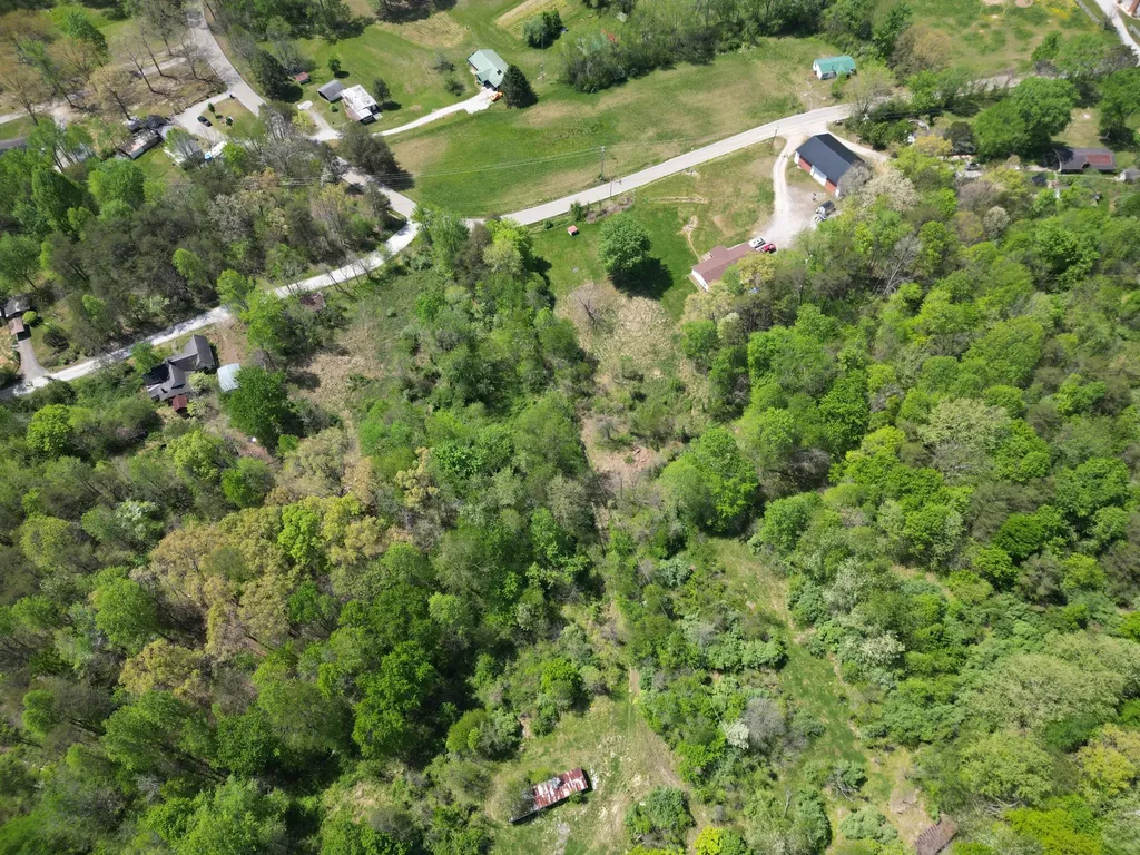 9999 Lot-mud Creek Road Williamsburg KY 40769