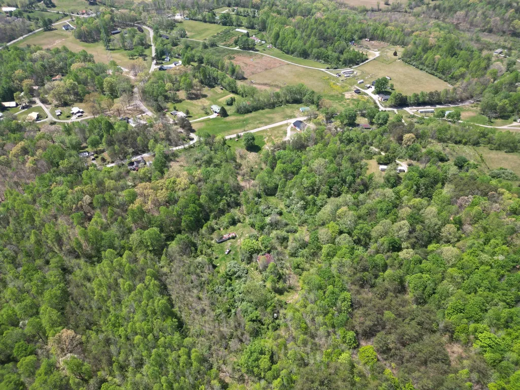 9999 Lot-mud Creek Road Williamsburg KY 40769