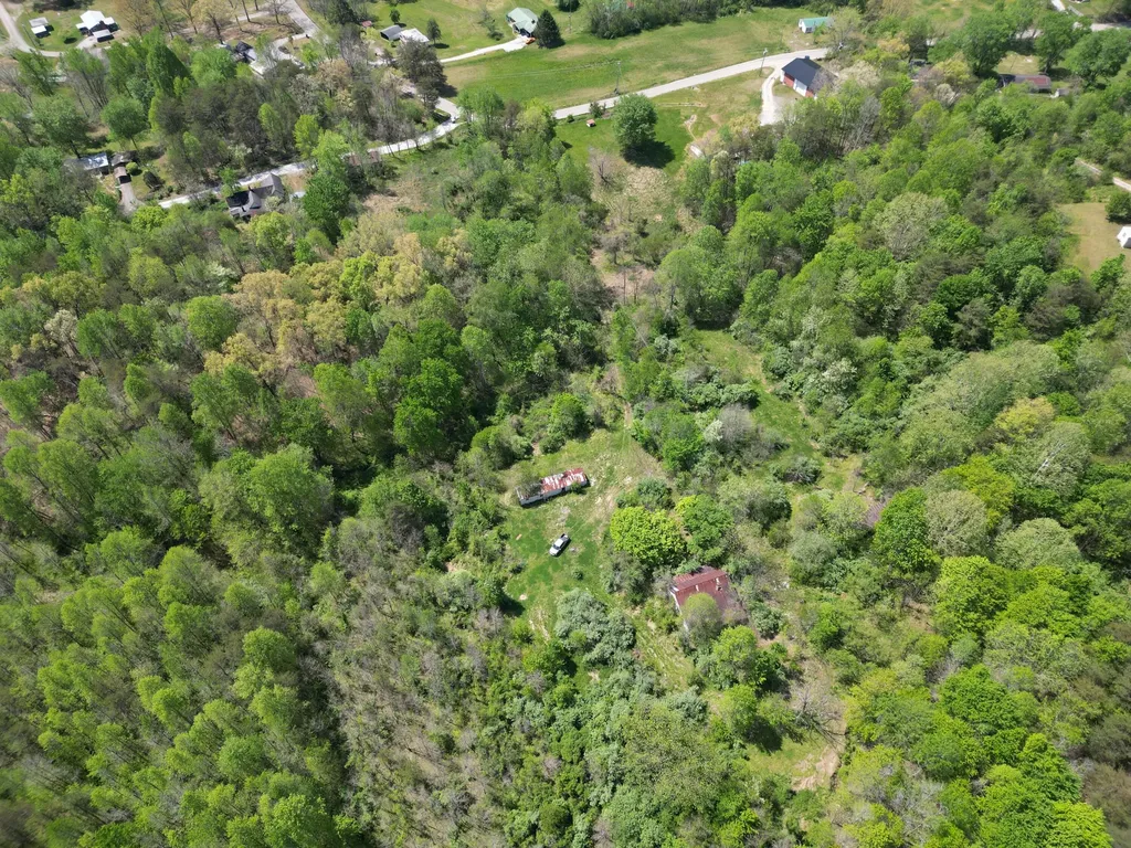 9999 Lot-mud Creek Road Williamsburg KY 40769