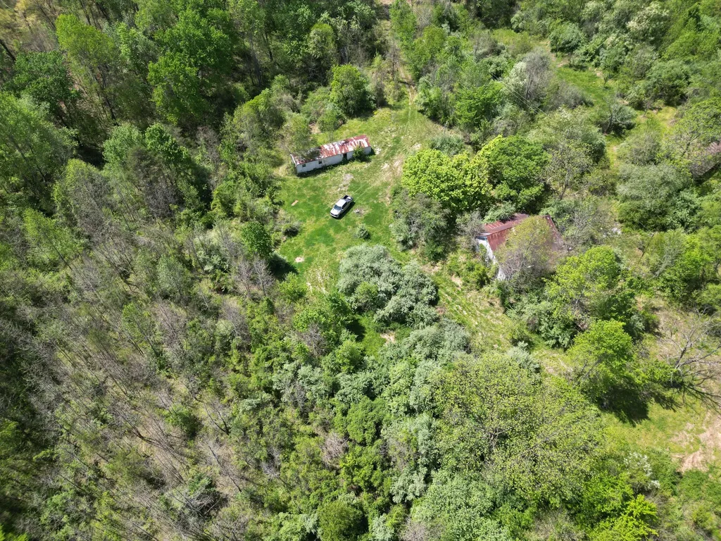 9999 Lot-mud Creek Road Williamsburg KY 40769