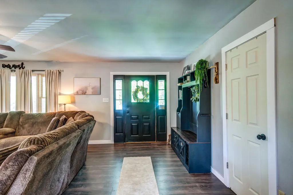95 Kim Gay Lane Mckee KY 40447