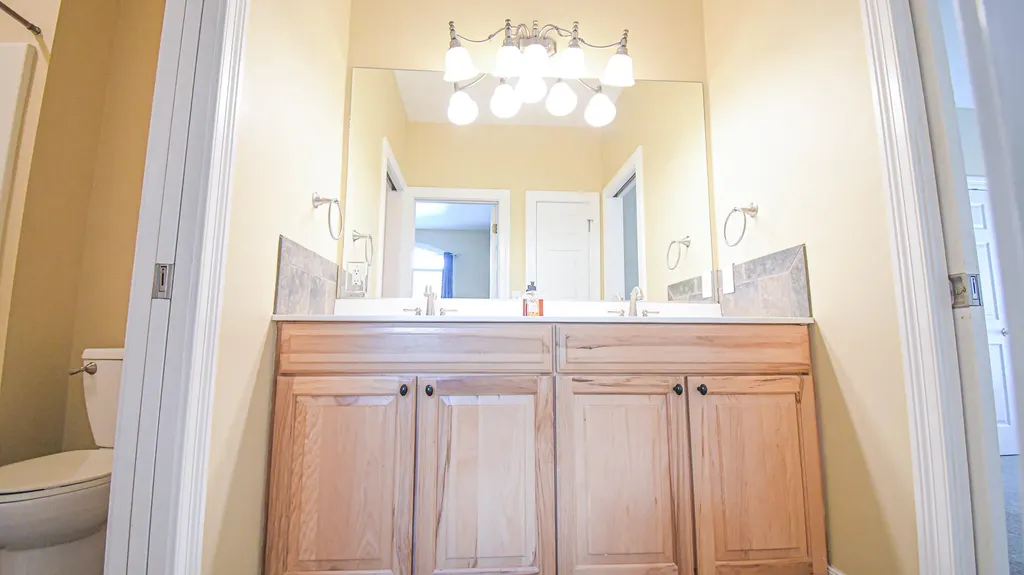 1110 Creekside Drive Lawrenceburg KY 40342