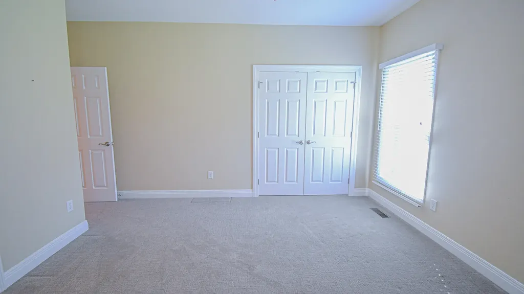 1110 Creekside Drive Lawrenceburg KY 40342