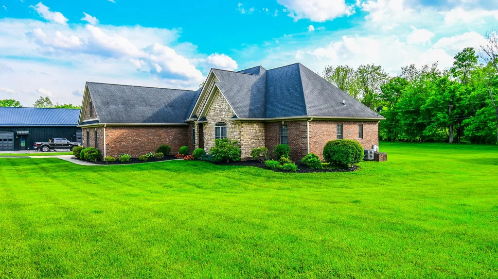1110 Creekside Drive Lawrenceburg KY 40342