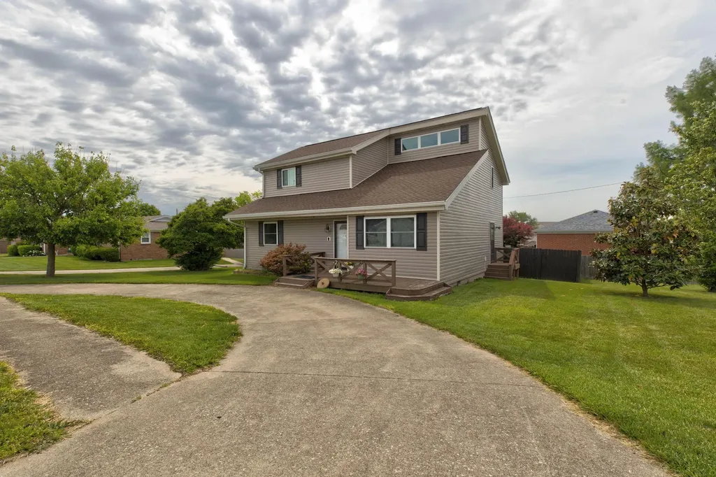 133 Teakwood Drive Richmond KY 40475