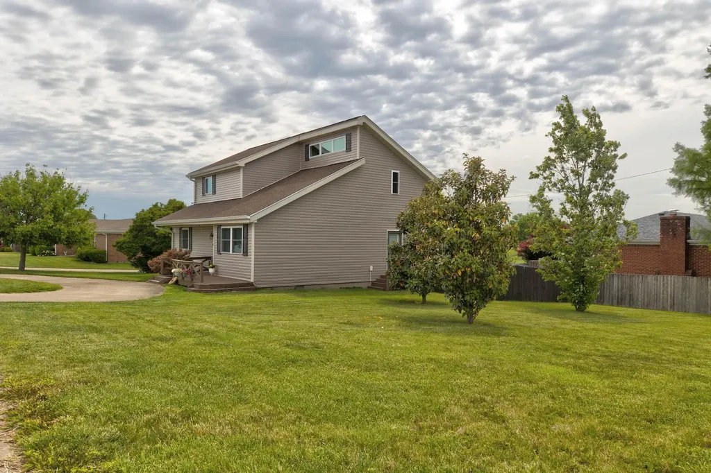 133 Teakwood Drive Richmond KY 40475