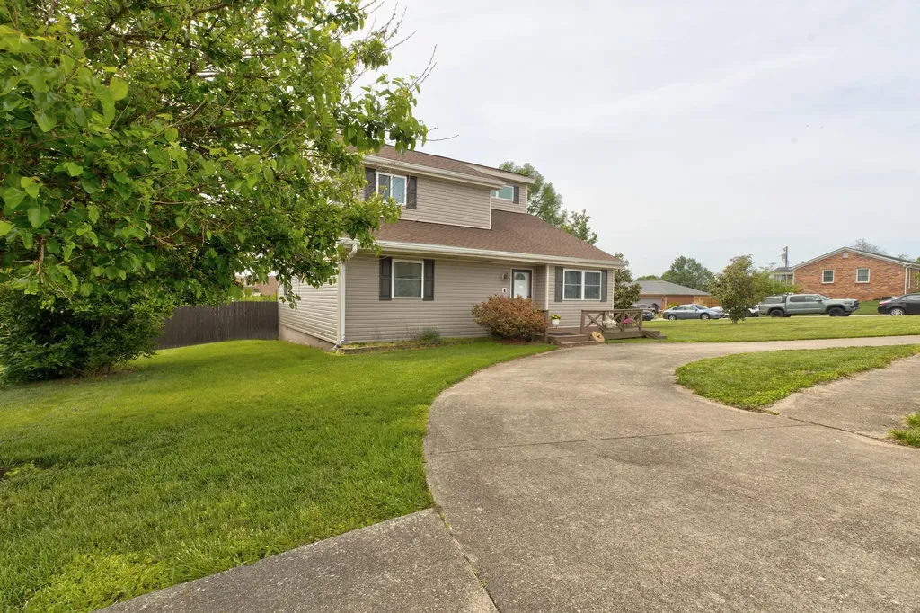 133 Teakwood Drive Richmond KY 40475