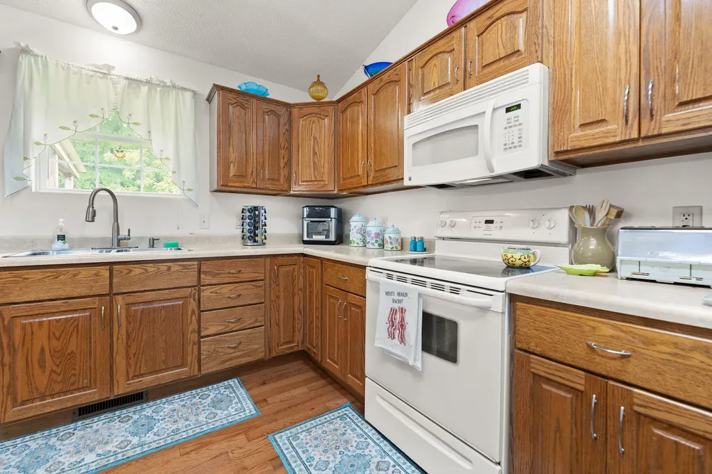 93 Field Drive Somerset KY 42503
