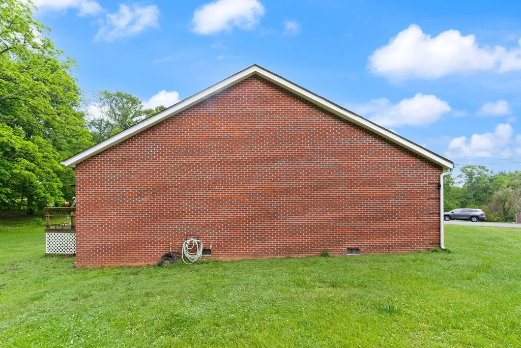 93 Field Drive Somerset KY 42503