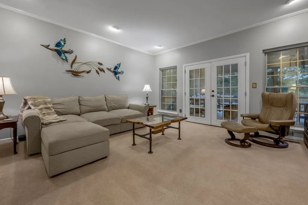 1974 Mountjoy Place Lexington KY 40503