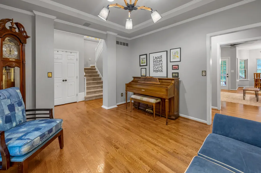 1974 Mountjoy Place Lexington KY 40503